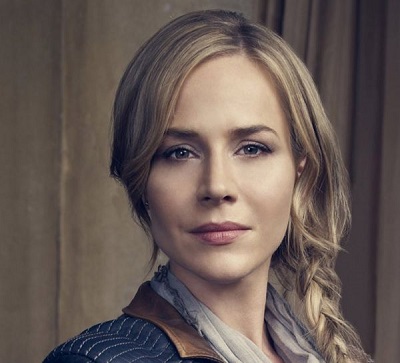 Julie Benz