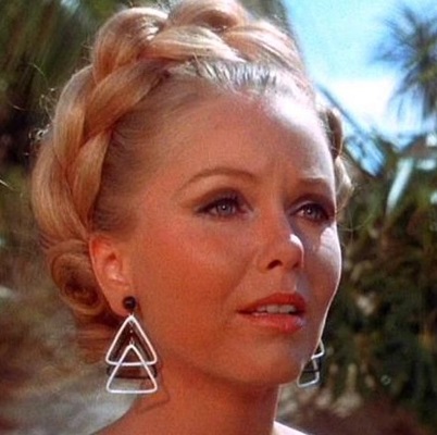 Shirley Bonne